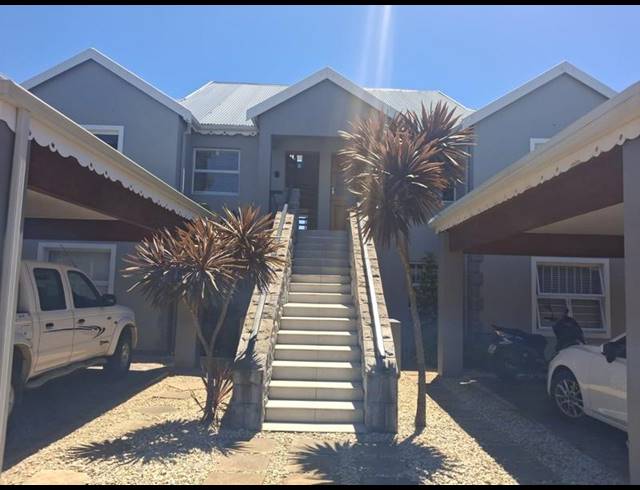 2 BEDROOM PROPERTY TO RENT IN MARINA MARTINIQUE